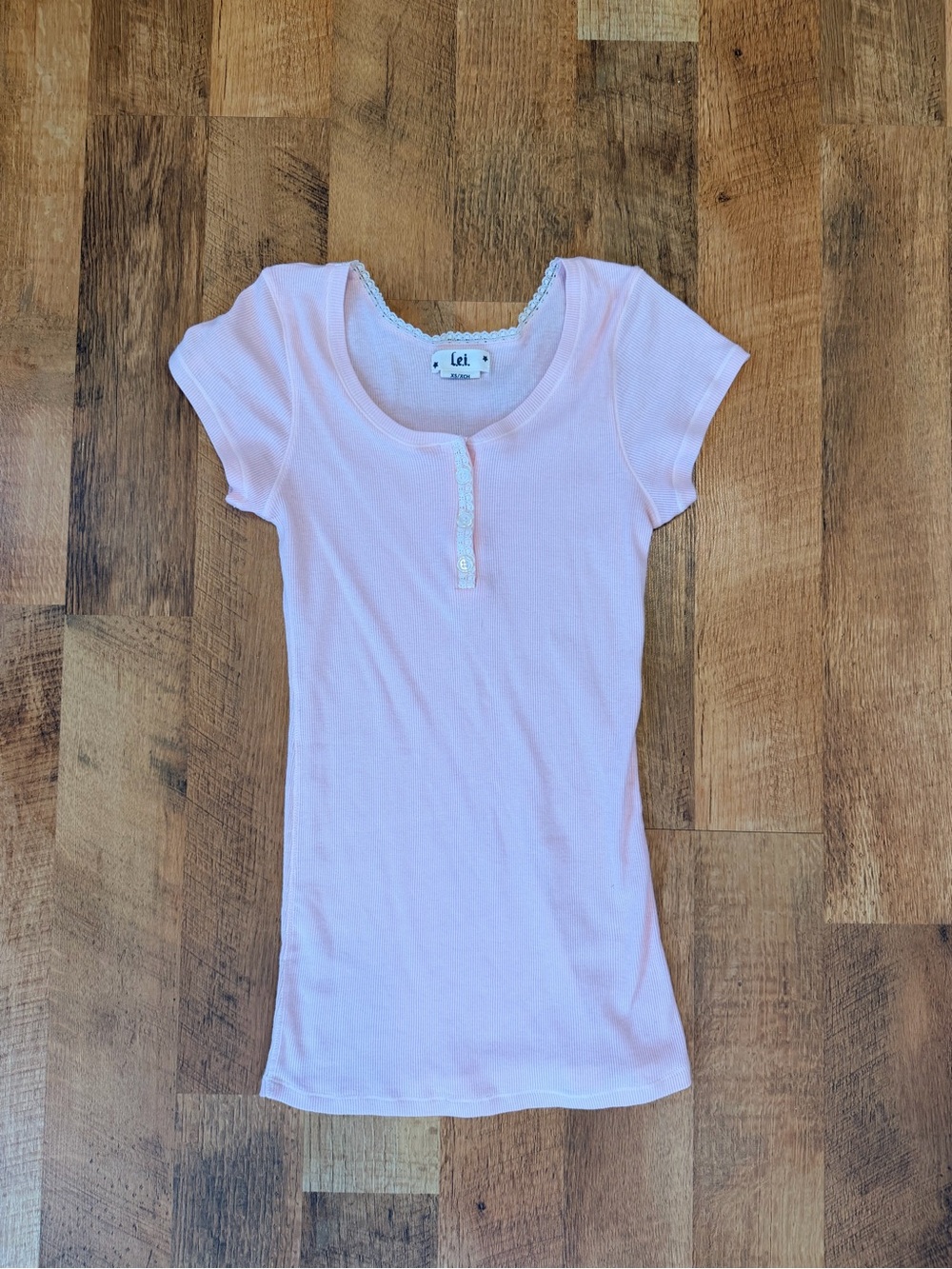 Y2K lei Light Pink Ribbed Scoop Neck Henley Tee